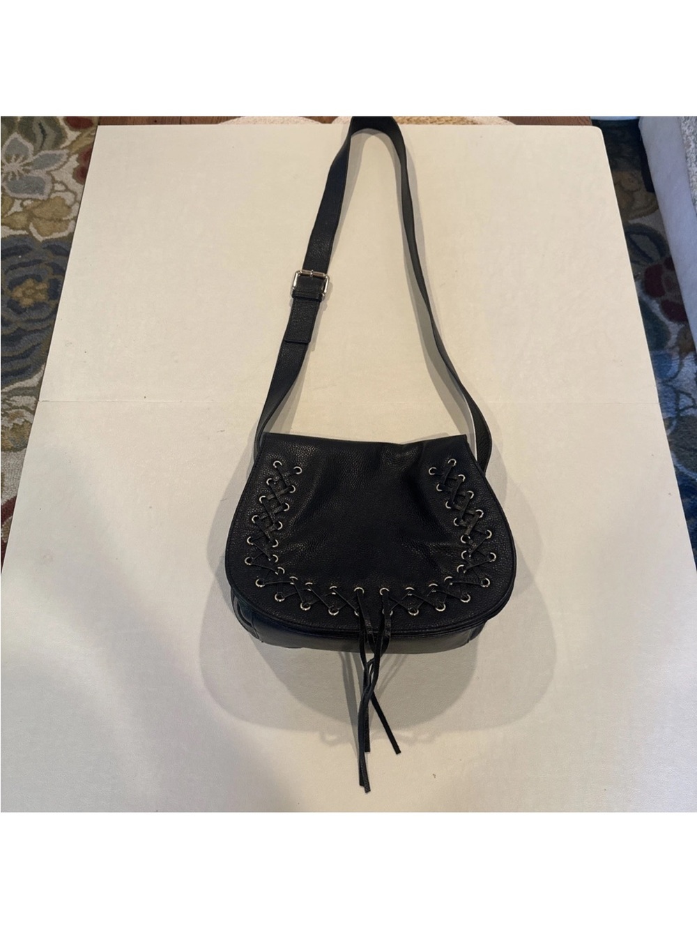 VIOLETTA Leather Saddle Large Crossbody Shoulder Bag $175 BLACK EUC